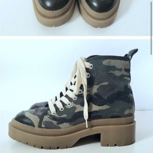 Steve Madden Womens Sabrina camo boot